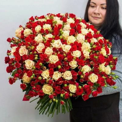 Большие Букеты из Кустовых Роз-11